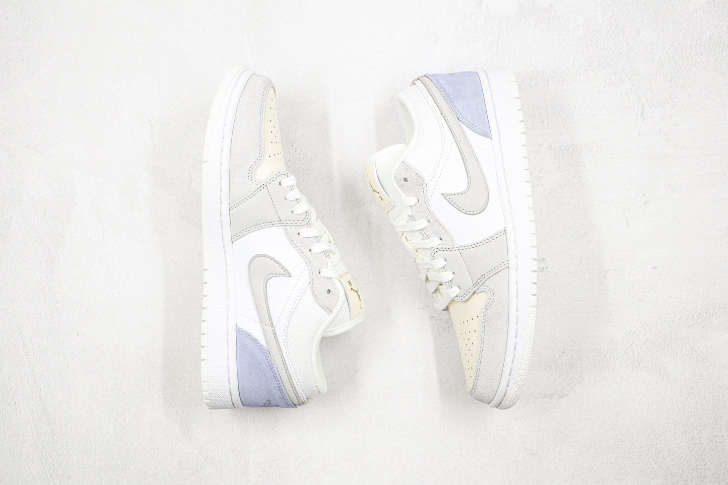 Jordan 1 Low Parijs