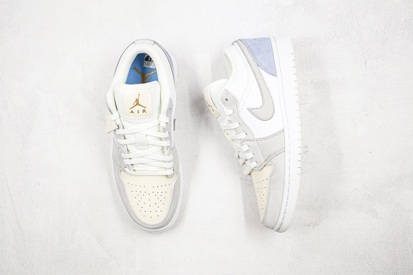Jordan 1 Low Parijs