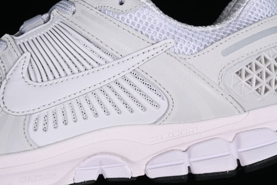 Nike Zoom Vomero 5 Grigio Vast