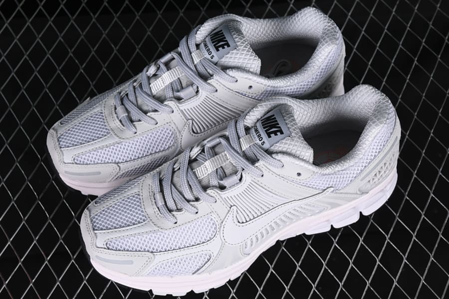 Nike Zoom Vomero 5 Grigio Vast